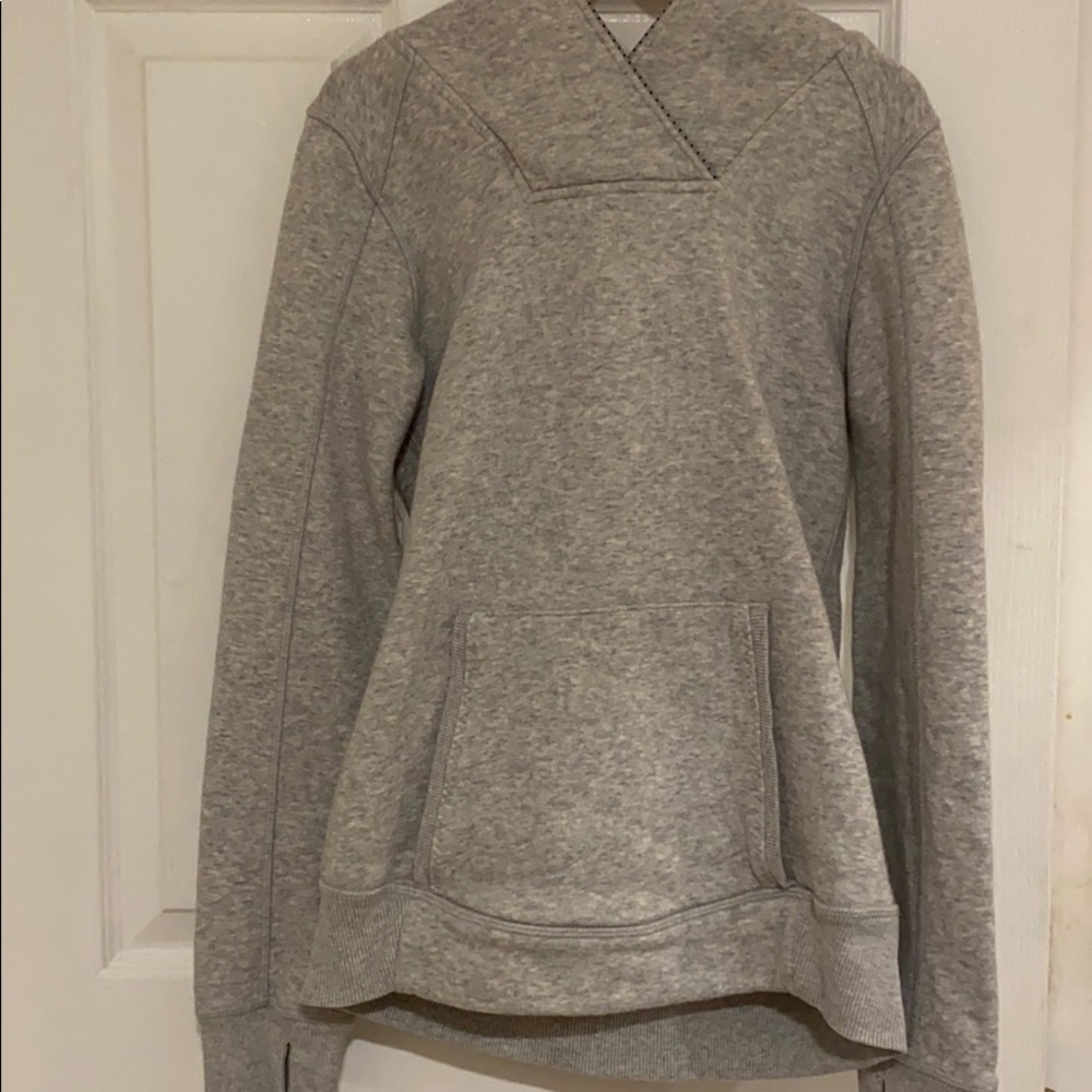 Light grey ivivva sweater